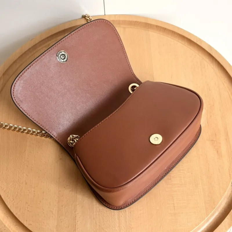 Alternative view of Gucci Satchel Bags-706