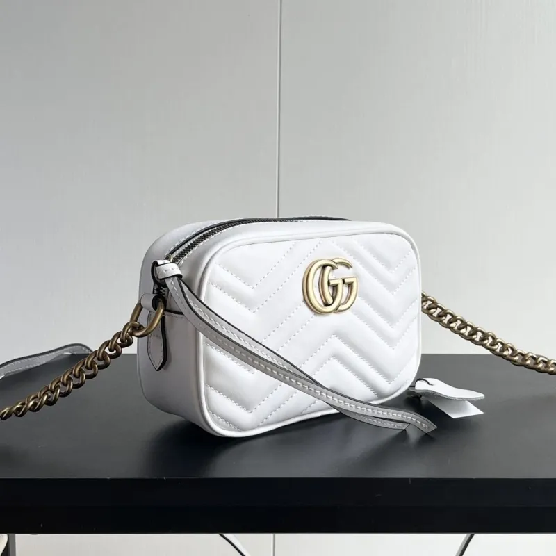 Alternative view of Gucci Satchel Bags-717