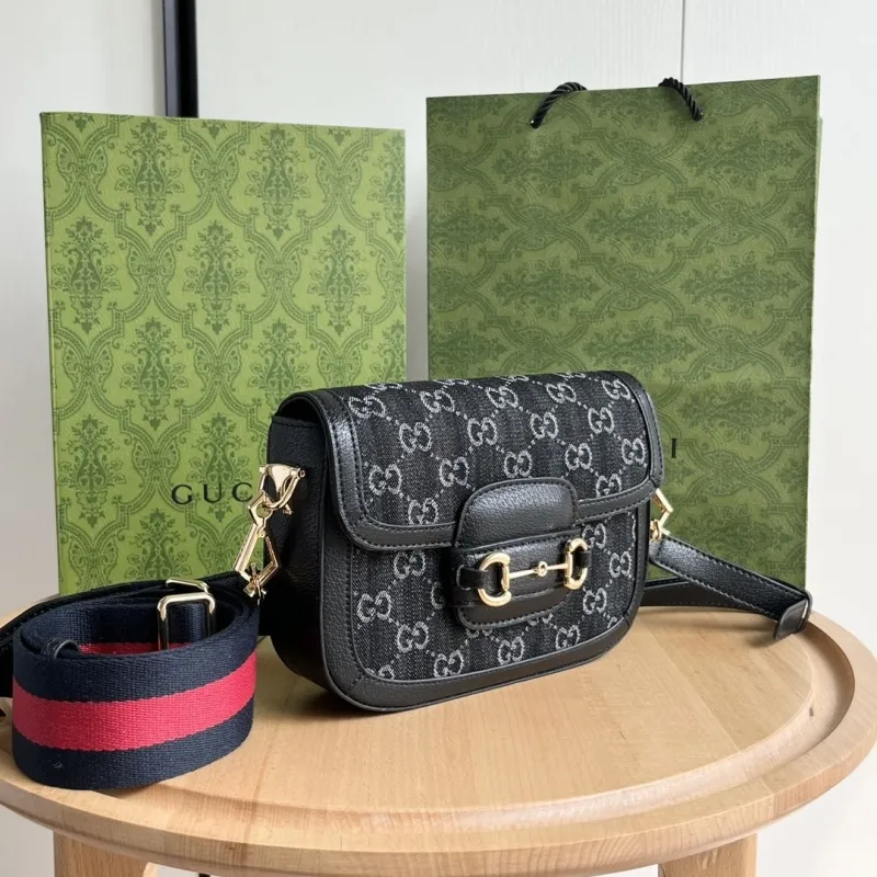 Alternative view of Gucci Satchel Bags-730