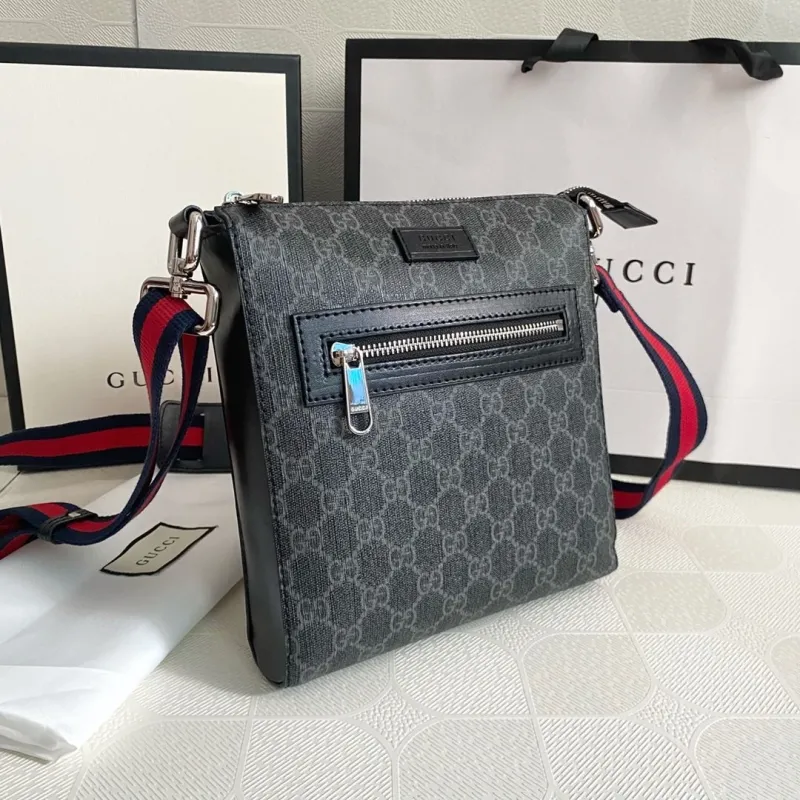 Alternative view of Gucci Satchel Bags-737