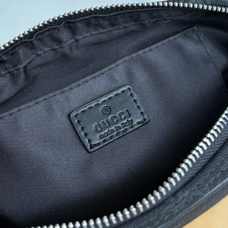 Alternative view of Gucci Satchel Bags-748
