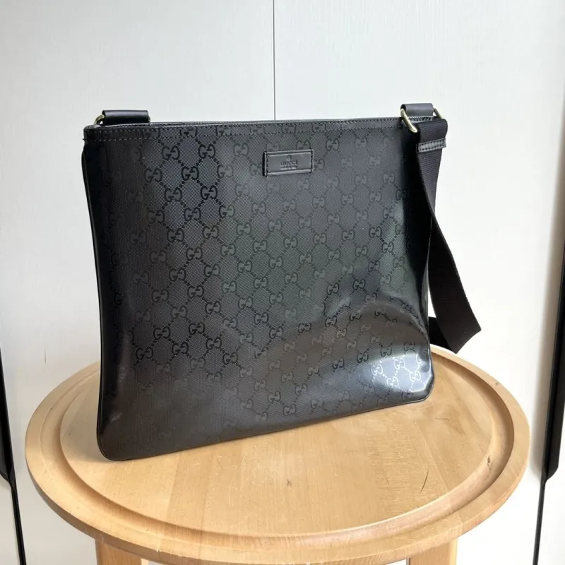 Alternative view of Gucci Satchel Bags-751