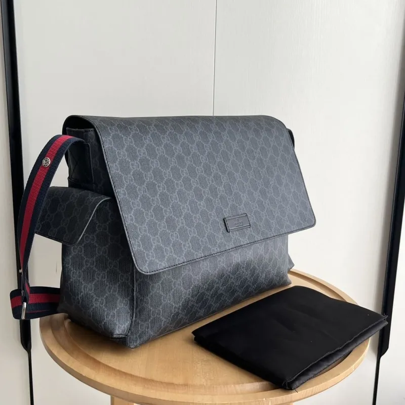 Alternative view of Gucci Satchel Bags-753