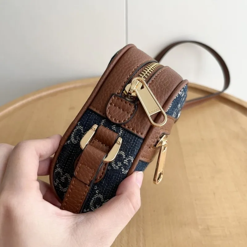Alternative view of Gucci Satchel Bags-786