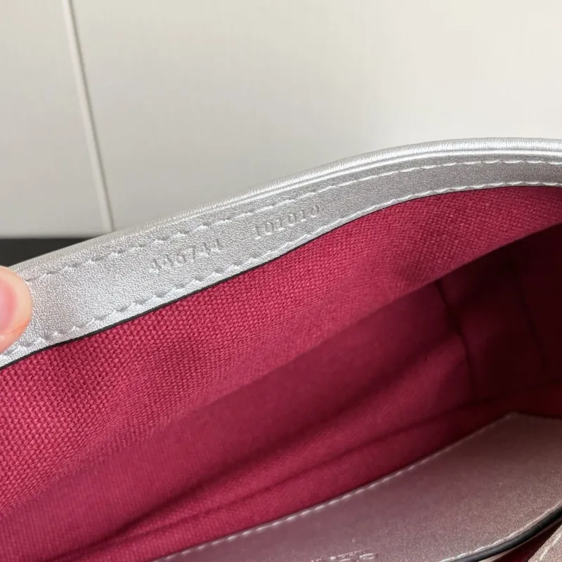 Gucci Satchel Bags-807 - Image 8