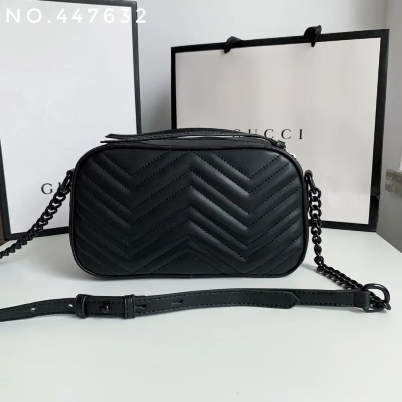 Alternative view of Gucci Satchel Bags-810