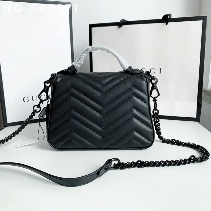 Alternative view of Gucci Satchel Bags-814