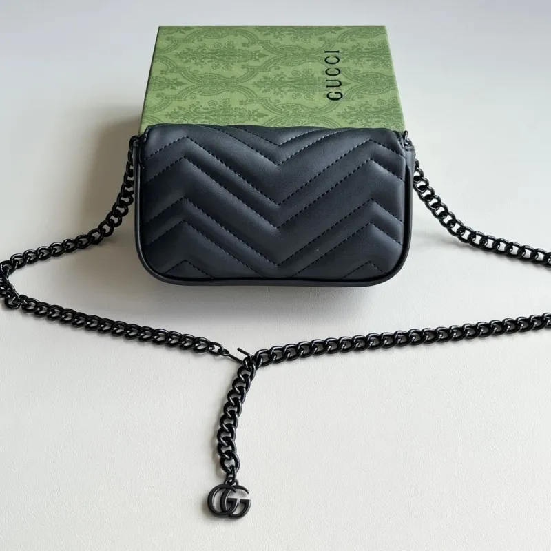 Alternative view of Gucci Satchel Bags-815