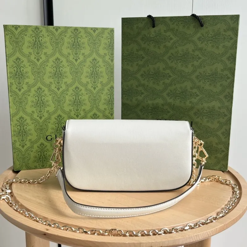Gucci Satchel Bags-823