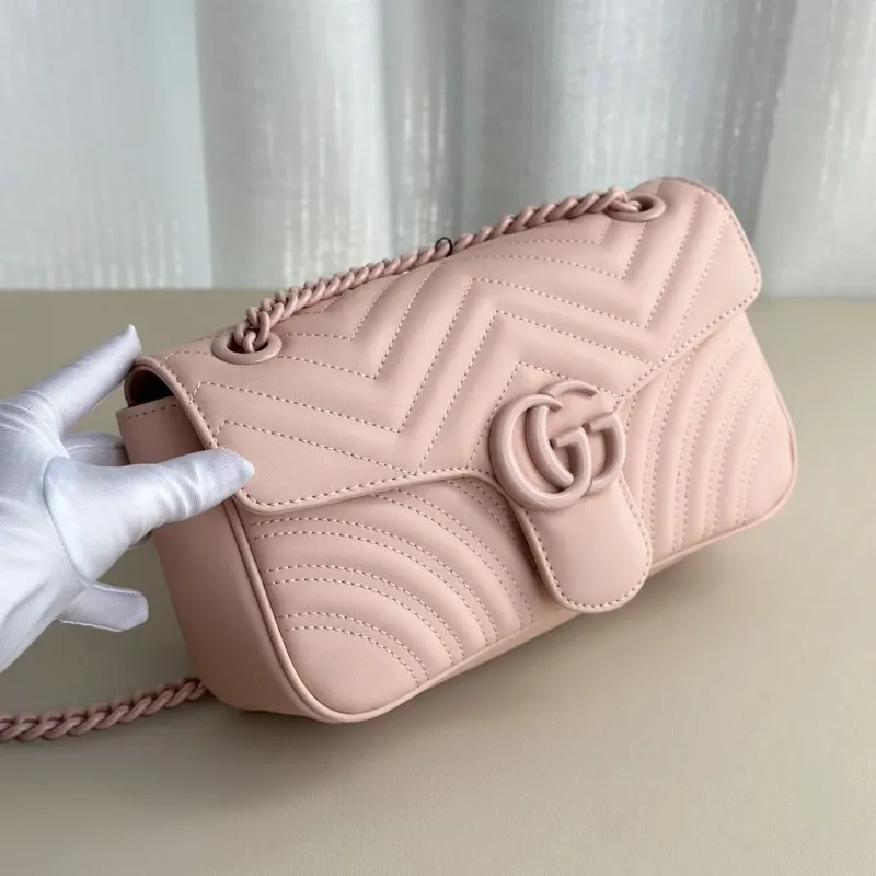 Alternative view of Gucci Satchel Bags-840