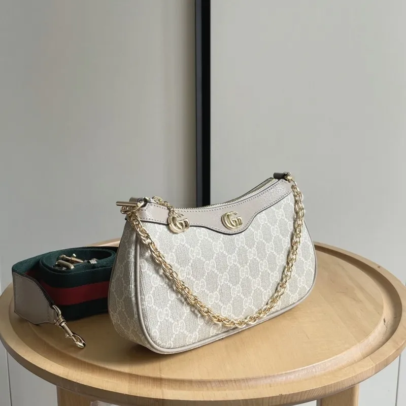 Alternative view of Gucci Satchel Bags-886