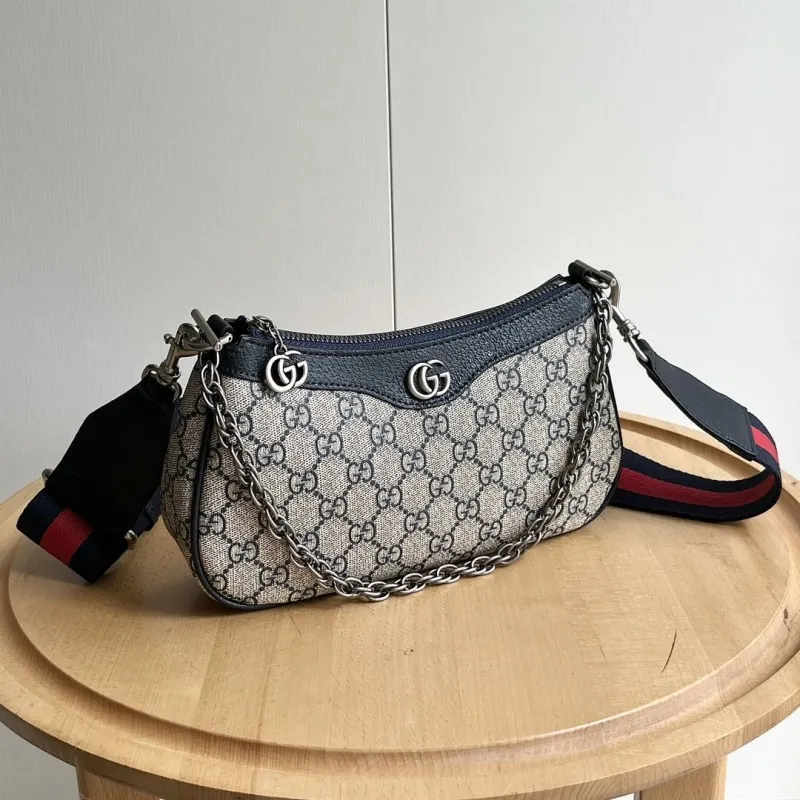 Alternative view of Gucci Satchel Bags-889