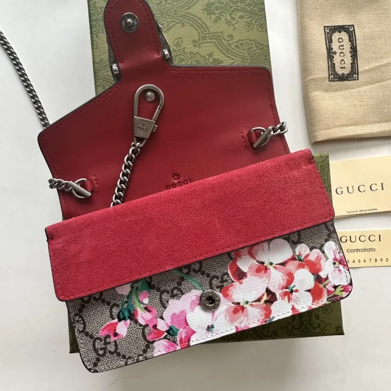 Alternative view of Gucci Satchel Bags-896