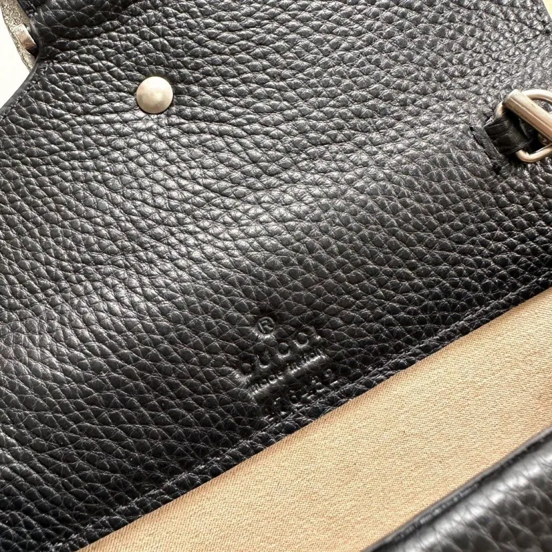 Alternative view of Gucci Satchel Bags-899