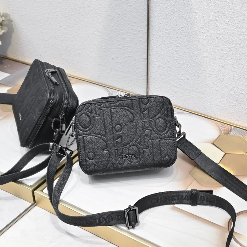 Gucci Satchel Bags-914