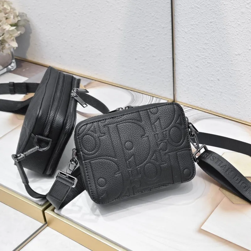 Gucci Satchel Bags-914 - Image 3