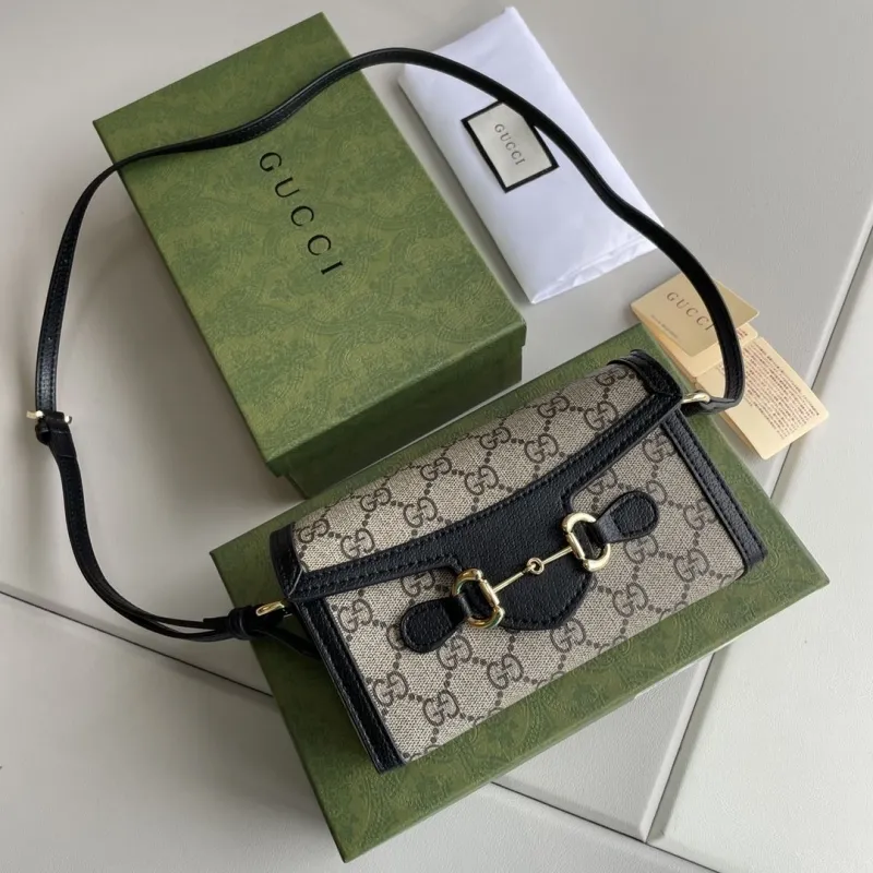 Gucci Satchel Bags-917