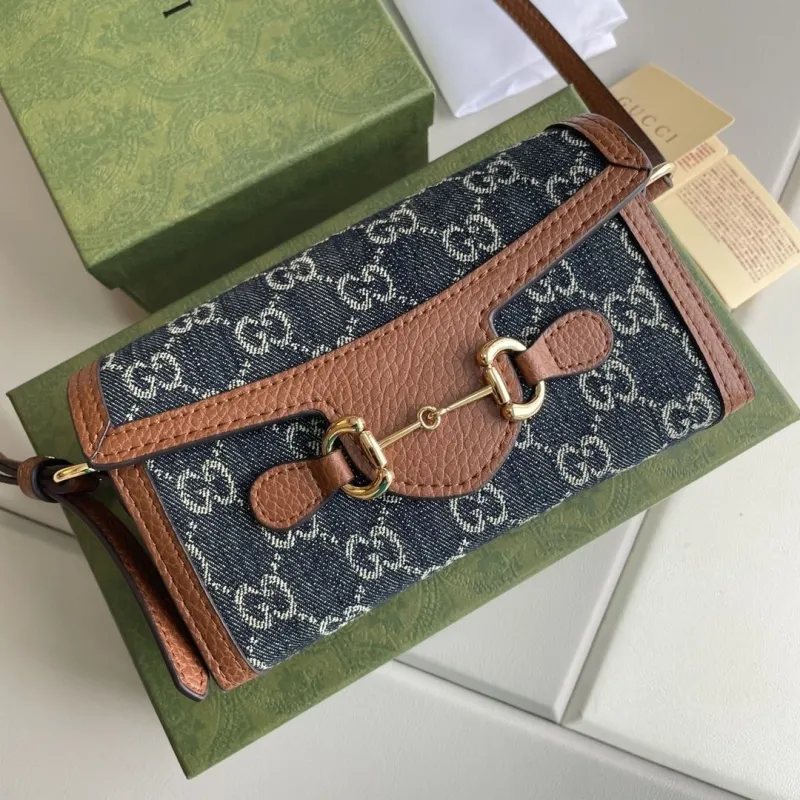 Alternative view of Gucci Satchel Bags-918