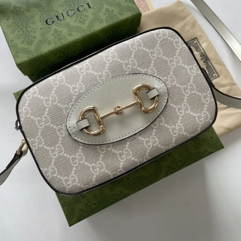 Alternative view of Gucci Satchel Bags-922