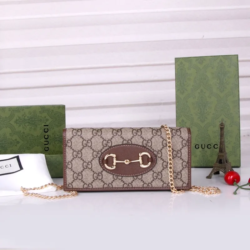 Gucci Satchel Bags-930