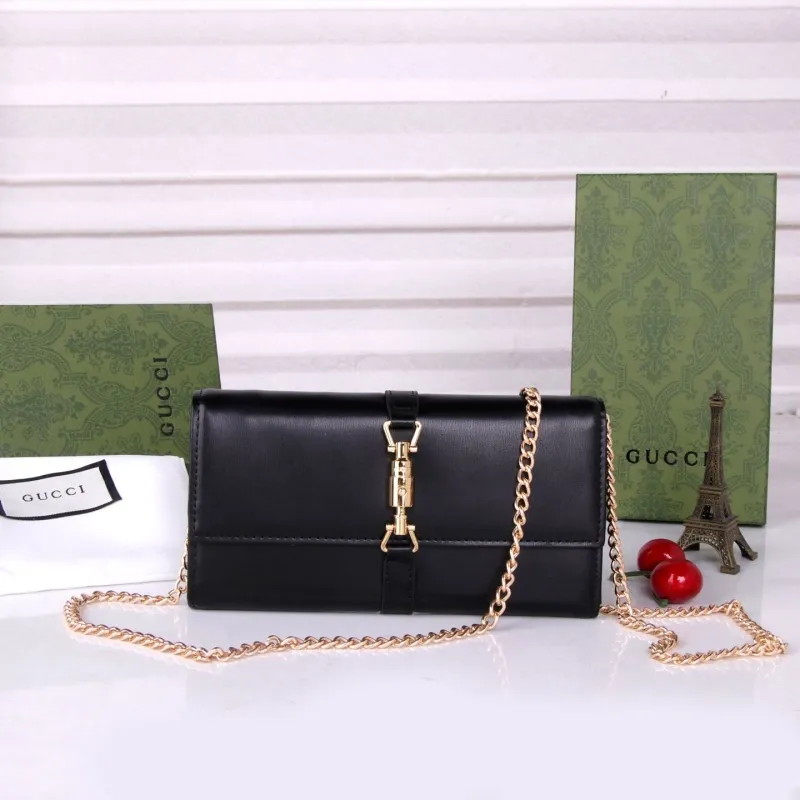 Gucci Satchel Bags-932