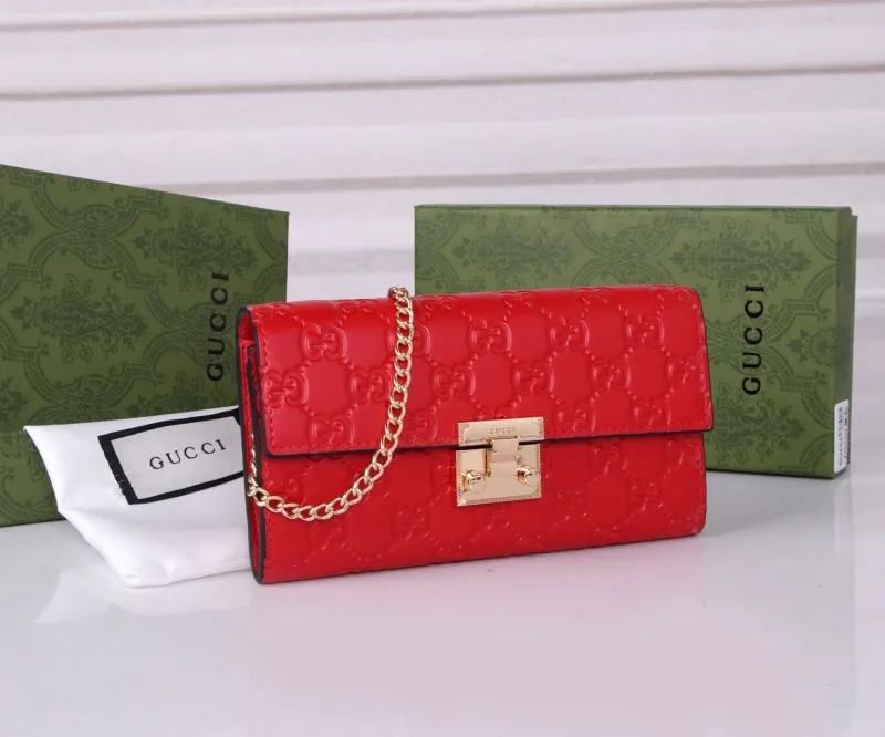 Alternative view of Gucci Satchel Bags-938