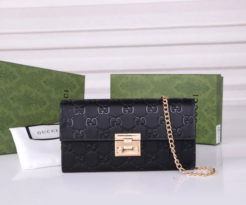 Gucci Satchel Bags-939