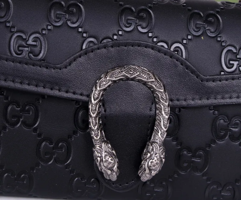 Alternative view of Gucci Satchel Bags-952