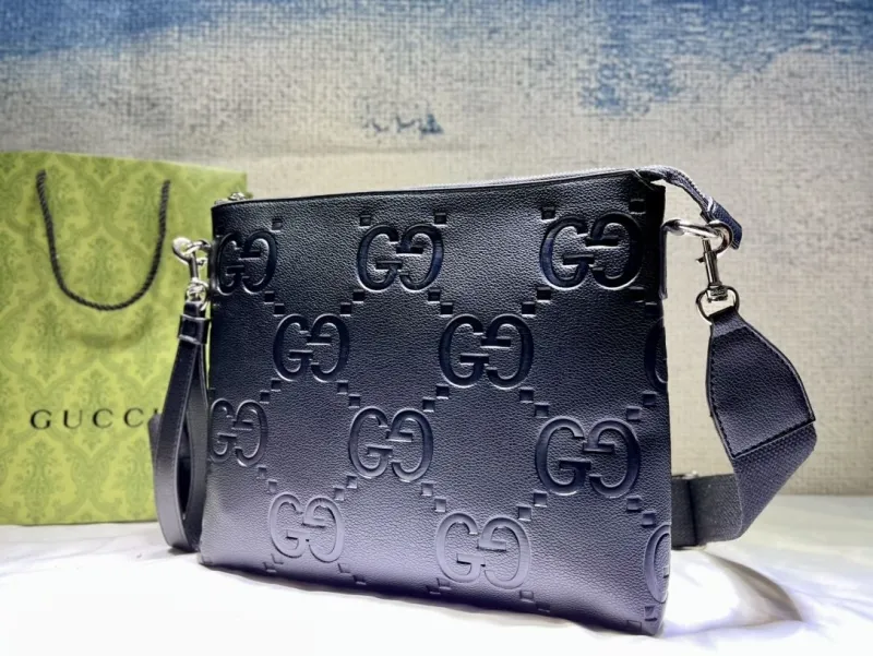 Alternative view of Gucci Satchel Bags-961