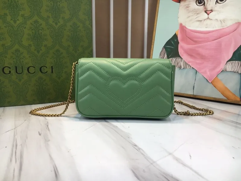 Alternative view of Gucci Satchel Bags-977