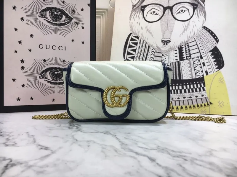 Gucci Satchel Bags-979