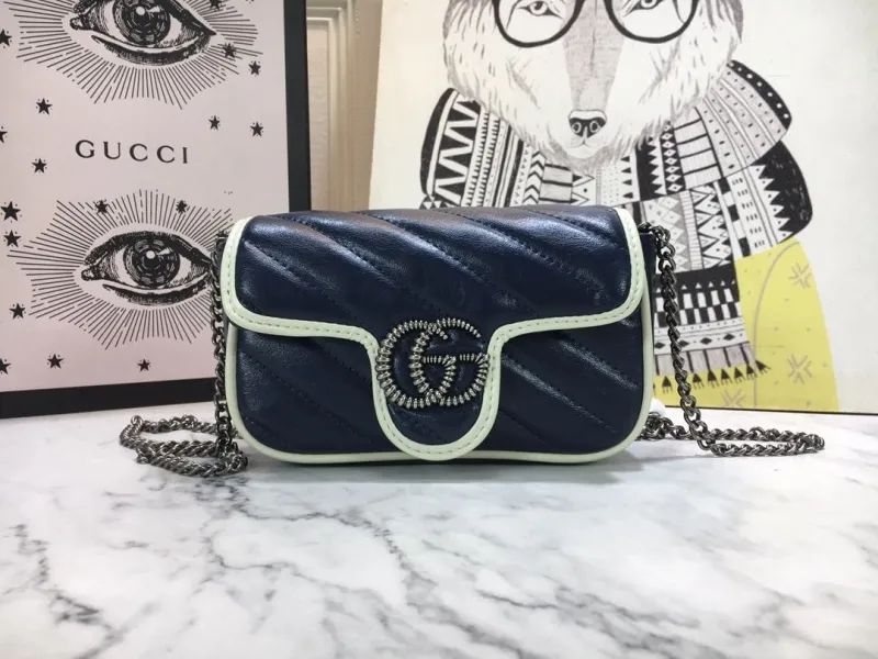 Gucci Satchel Bags-980
