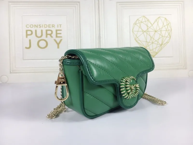 Alternative view of Gucci Satchel Bags-984