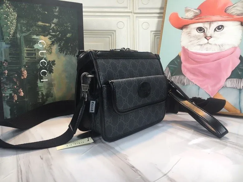 Alternative view of Gucci Satchel Bags-1010