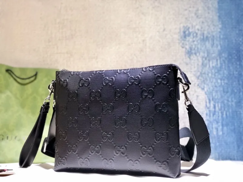 Alternative view of Gucci Satchel Bags-1045