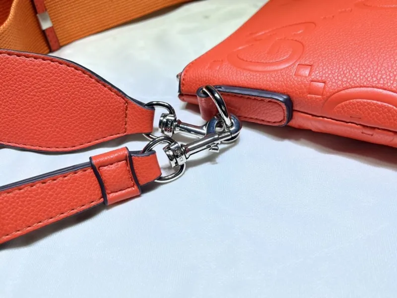 Gucci Satchel Bags-1046 - Image 5