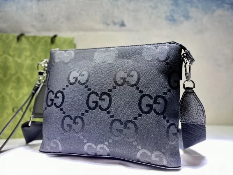 Alternative view of Gucci Satchel Bags-1050