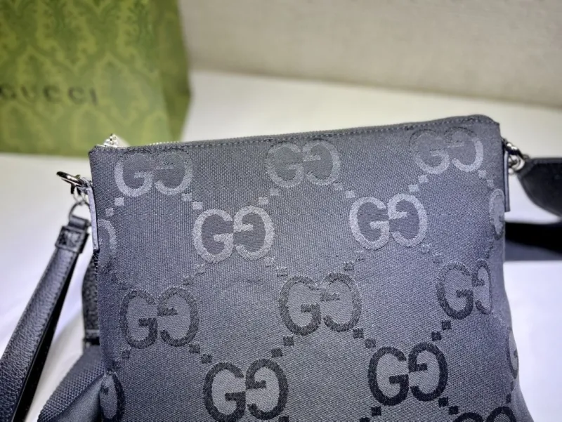 Gucci Satchel Bags-1050 - Image 4