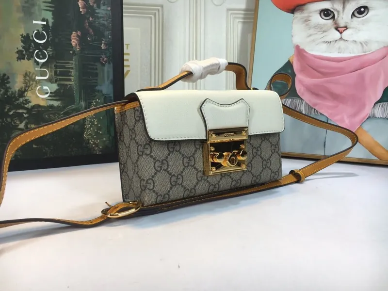 Alternative view of Gucci Satchel Bags-1052