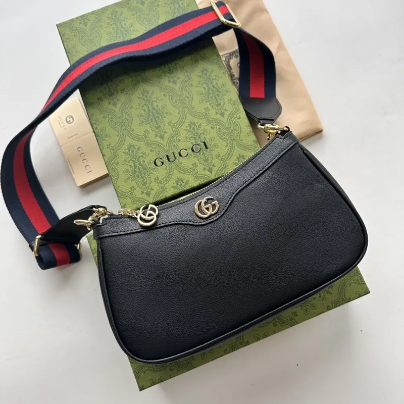 Alternative view of Gucci Satchel Bags-1072