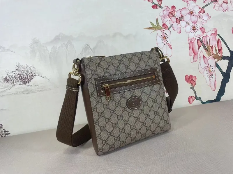 Alternative view of Gucci Satchel Bags-1127