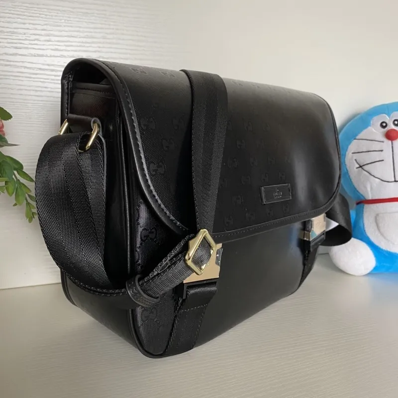 Alternative view of Gucci Satchel Bags-1128