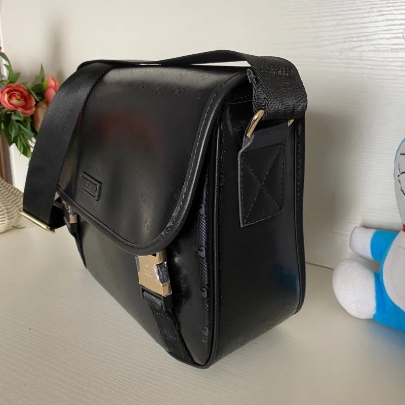 Gucci Satchel Bags-1128 - Image 3