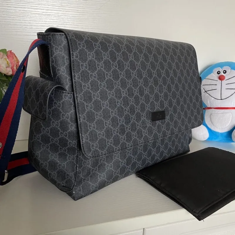 Alternative view of Gucci Satchel Bags-1130