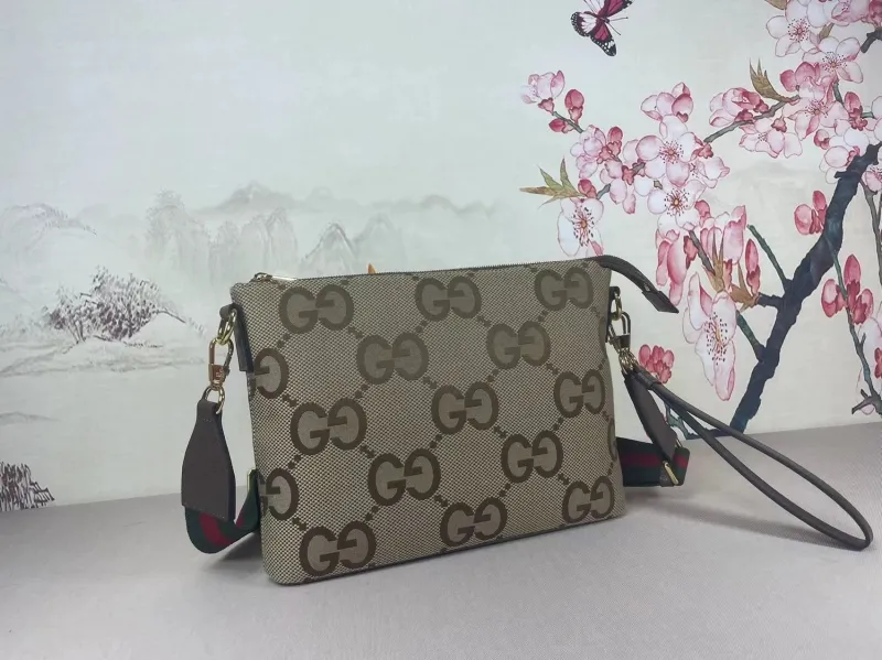 Alternative view of Gucci Satchel Bags-1140