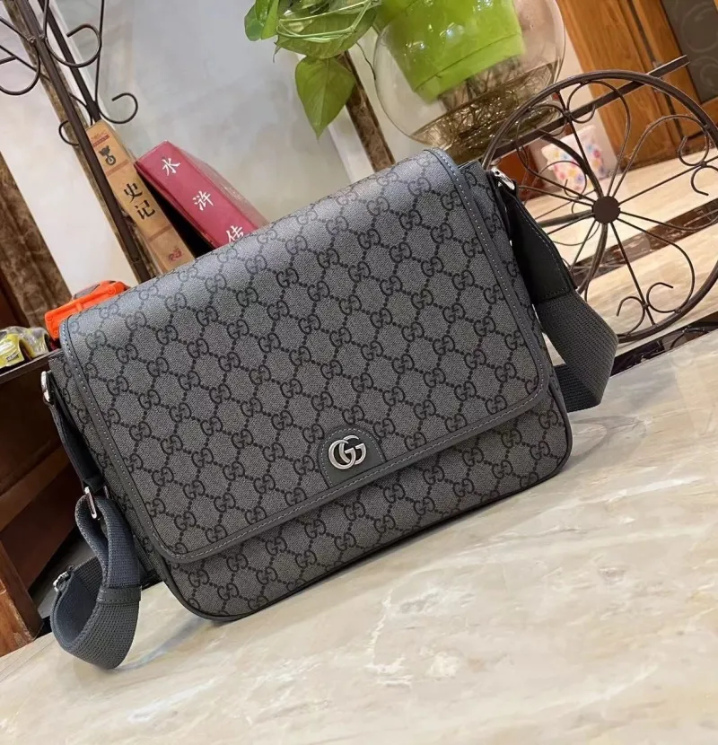 Gucci Satchel Bags-1145