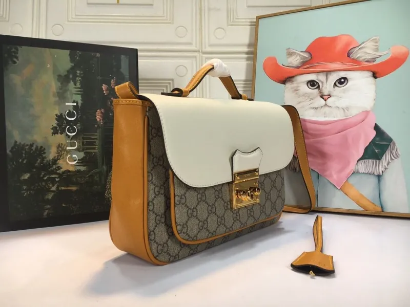 Alternative view of Gucci Satchel Bags-1157