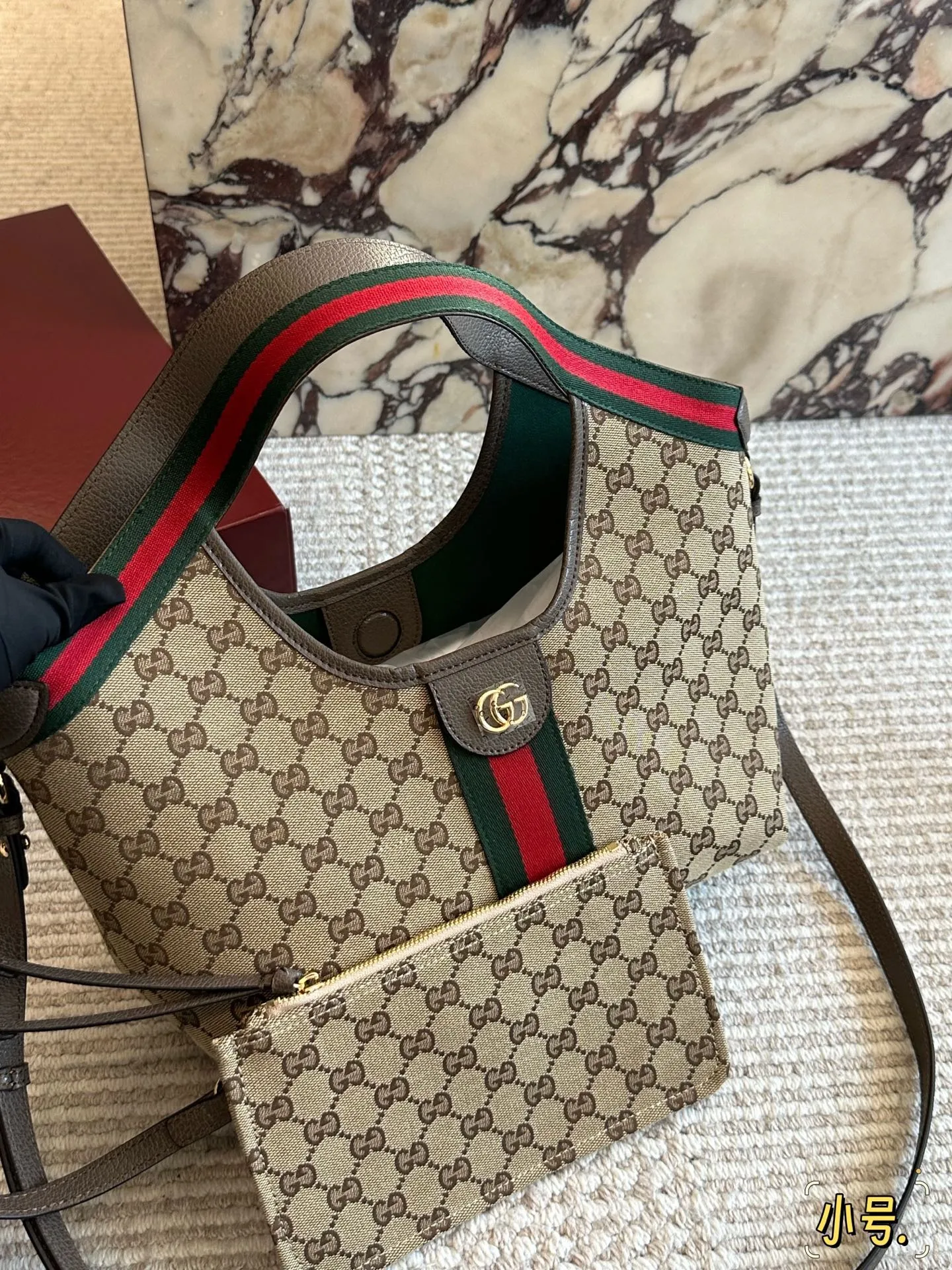 Gucci Shopping Bags-2