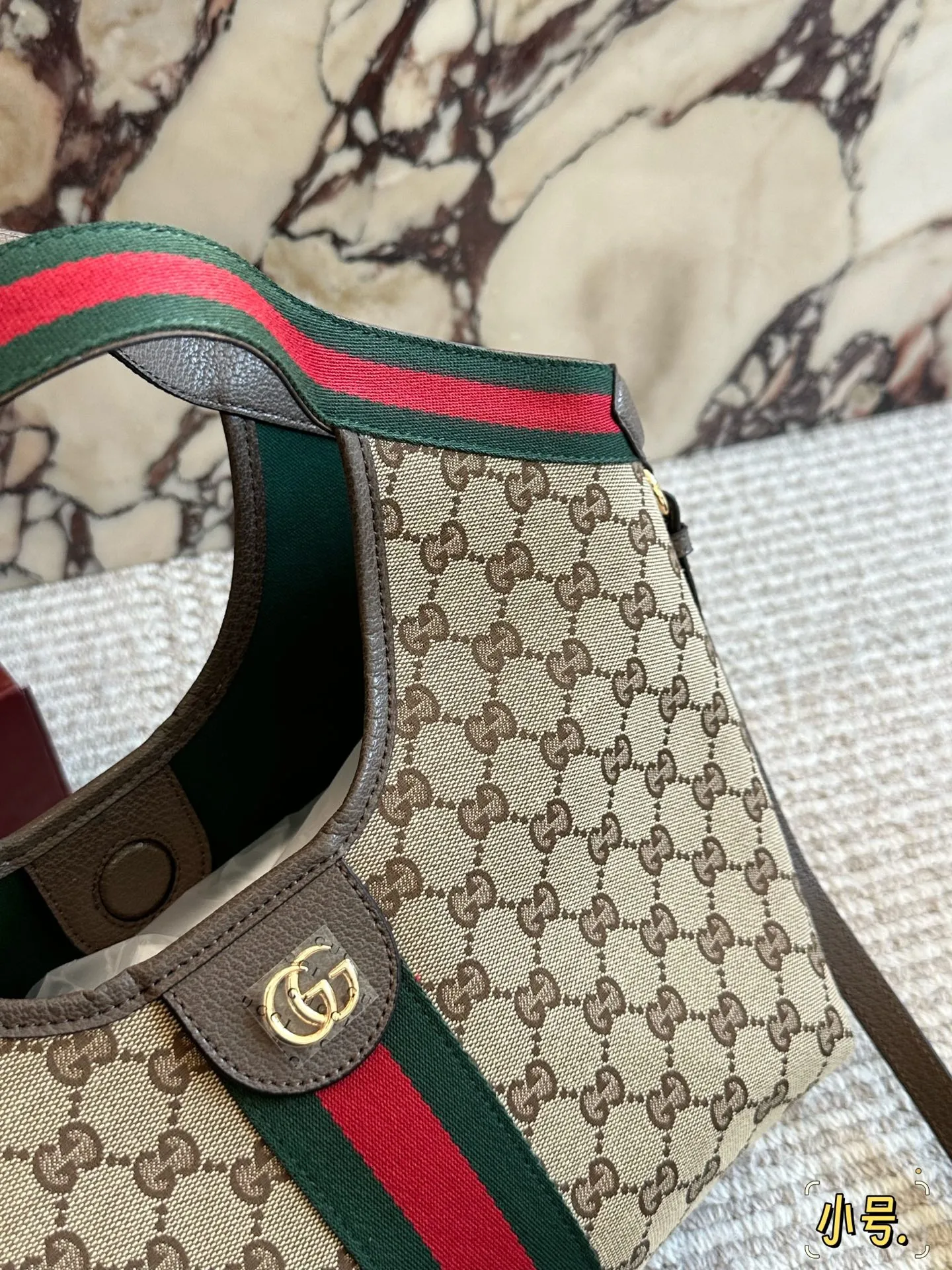 Gucci Shopping Bags-2 - Image 3