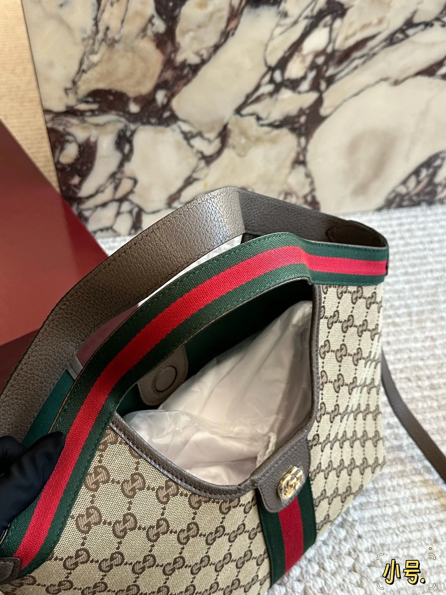 Gucci Shopping Bags-2 - Image 4